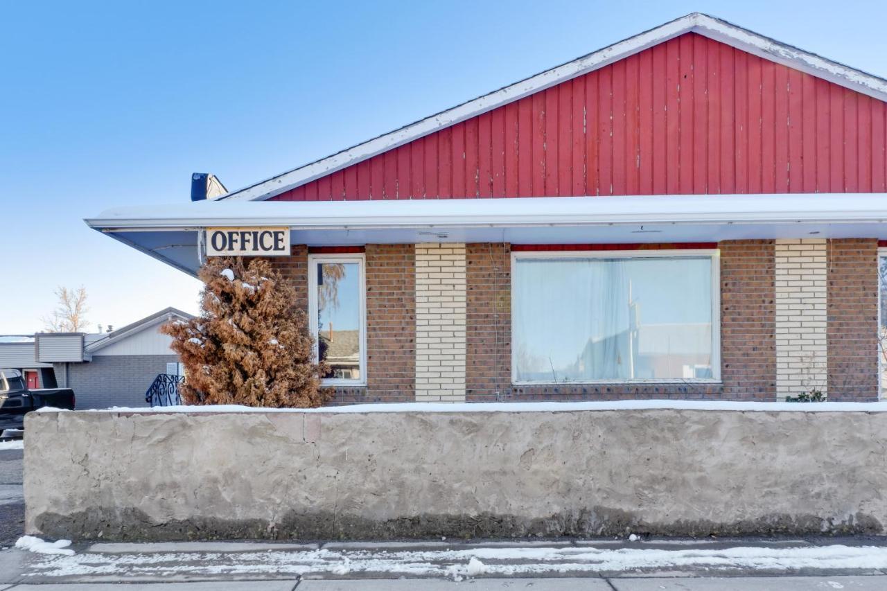 Hotel Bethel - Fort MacLeod, AB Exterior foto